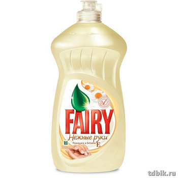 Жидкость д/мытья посуды Fairy Нежные руки 900 мл., ромашка и витамин Е