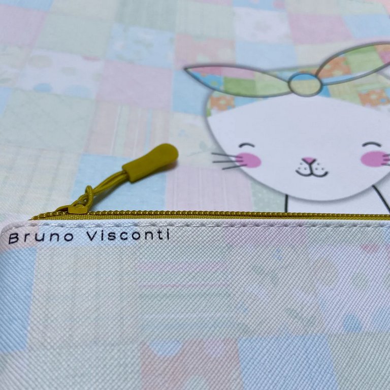 Папка на молнии А4 (340*260 мм) кожзам "KITTEN AND BALL" Bruno Visconti