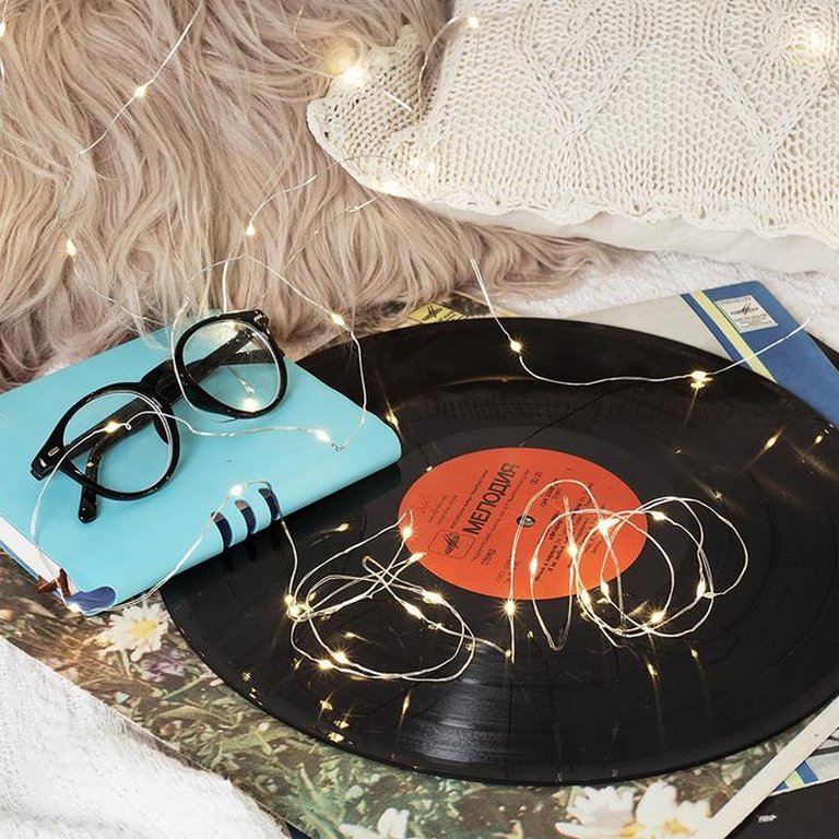 Гирлянда комнатная Нить  "Роса"  5м, 50 теплых ламп, на батарейках (от 0 до +35 °С)