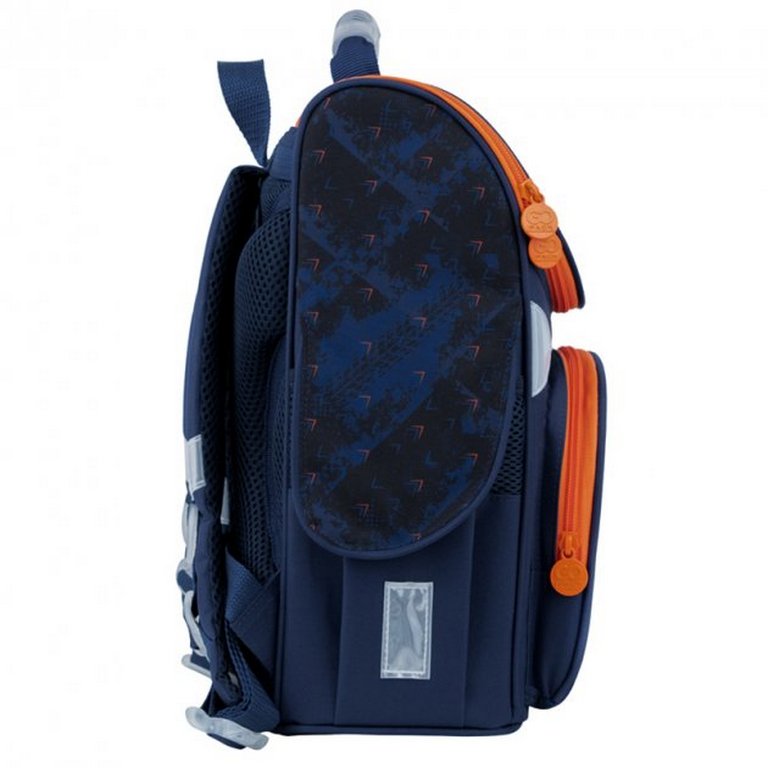 Ранец для мальчика GoPack Education "Racing" 26*34*13 синий