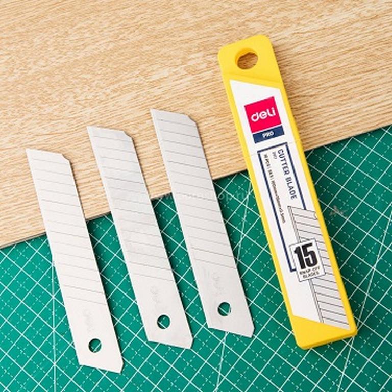 Лезвия запас. для ножей (б) 1,8 см 10 шт/уп Deli