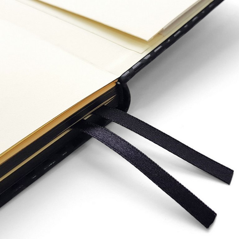 Ежедневник без дат 140х200 мм Infolio "Noire"  192 стр., интегральный переплет