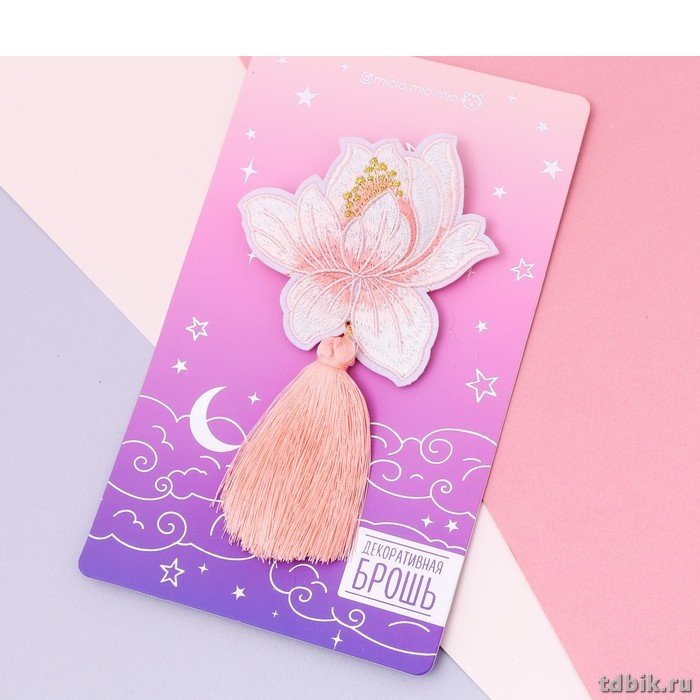 Значок текстиль с кисточкой "Лотос"