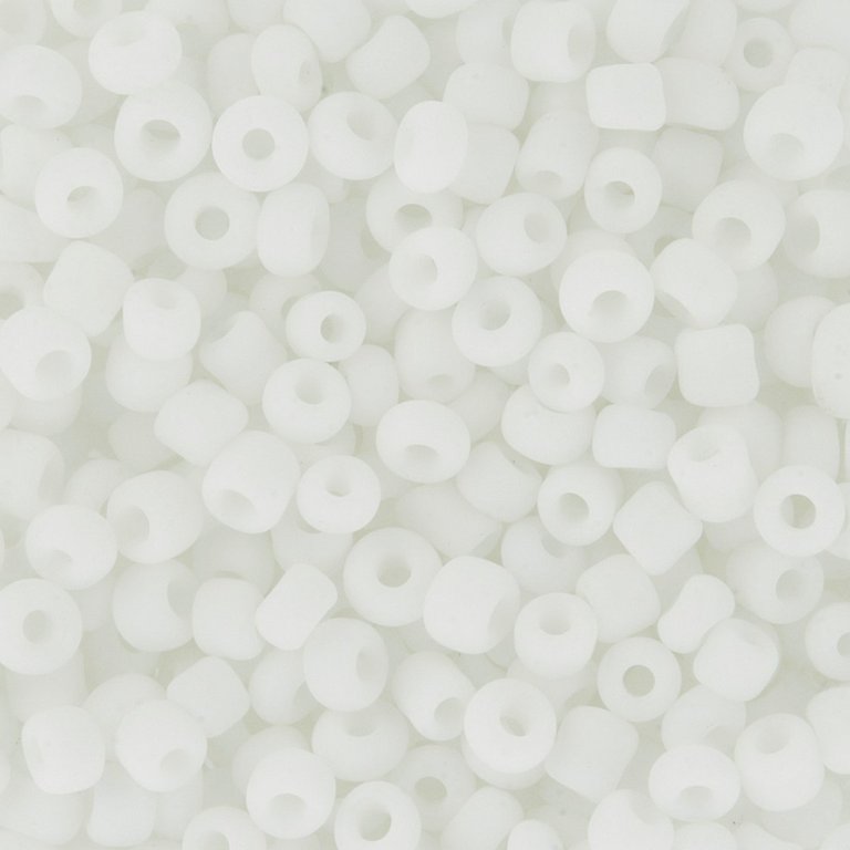 Бисер круглый d=2 мм., 10гр/уп., цв. белый
