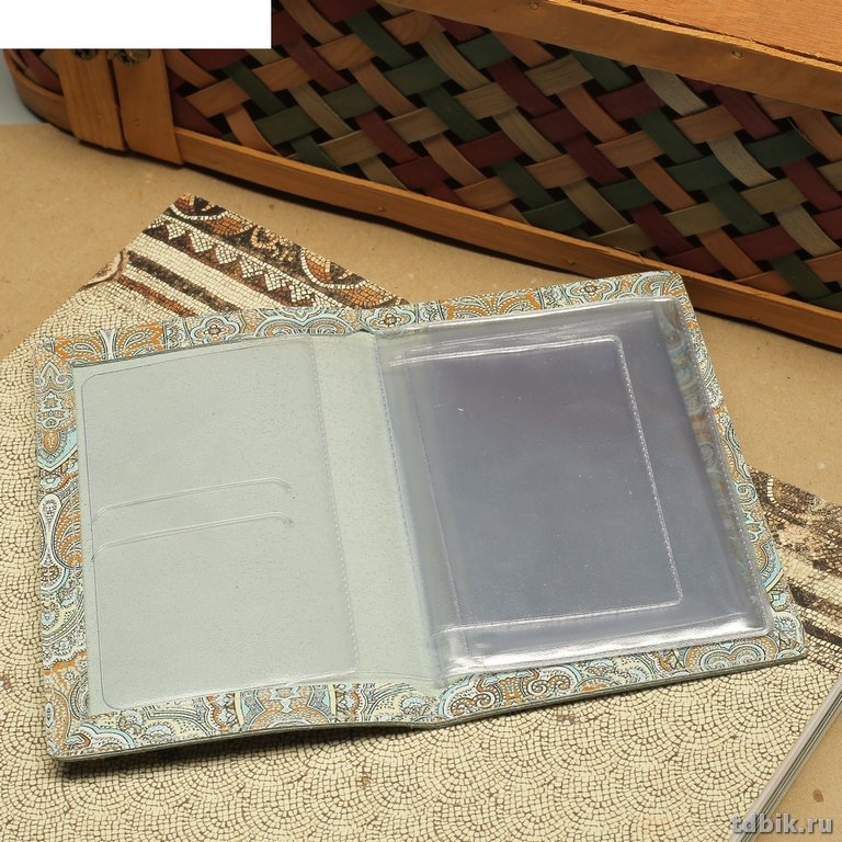 Обложка для автодокументов из кожи  13,2*18,6  "Пейсли"