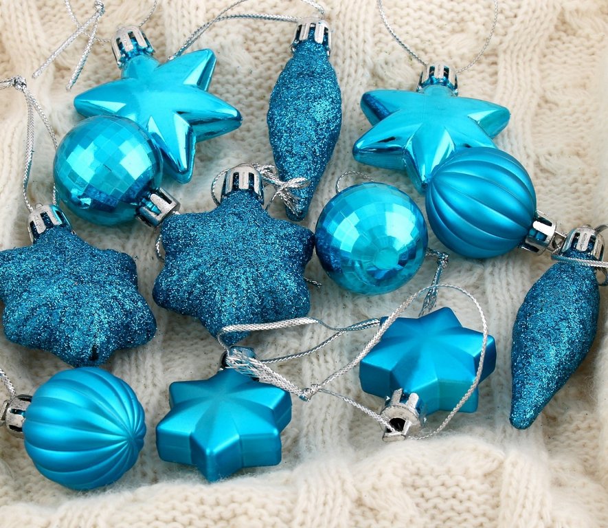 Набор украшений из пластика "Талла" (4 шара, 2 сосульки, 6 звёзд) голубой