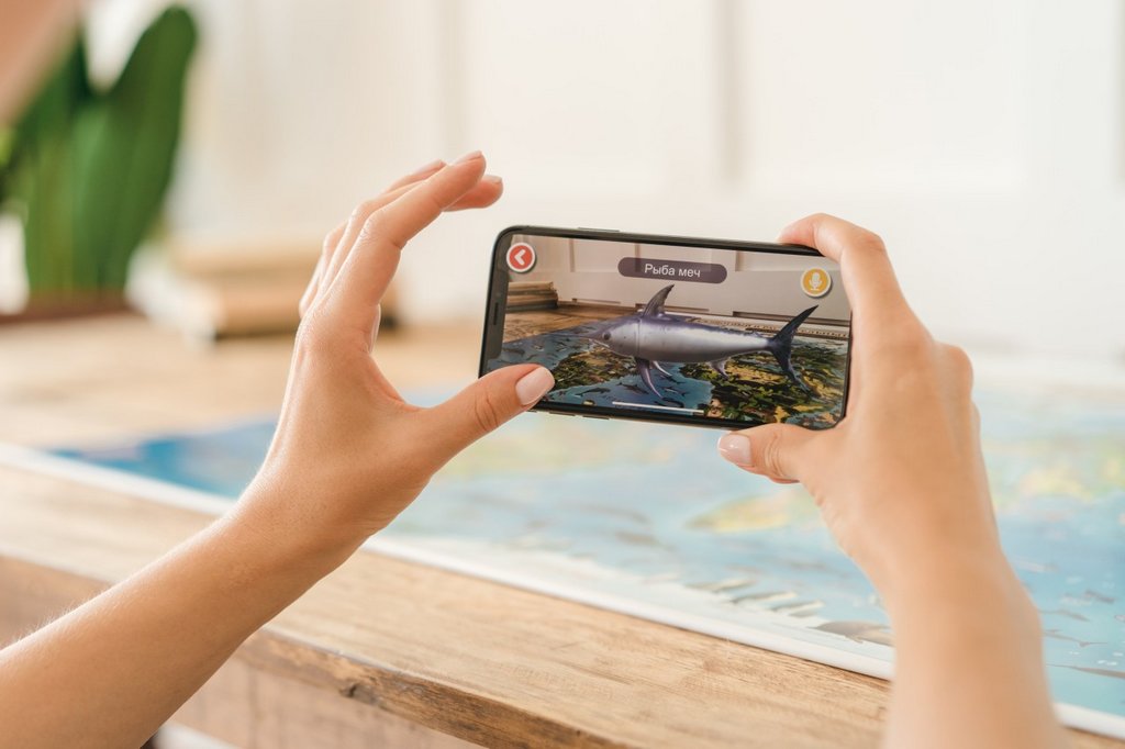 Карта  детская Животный и растительный мир Земли 101*69 см. (интерактивная) GLOBEN