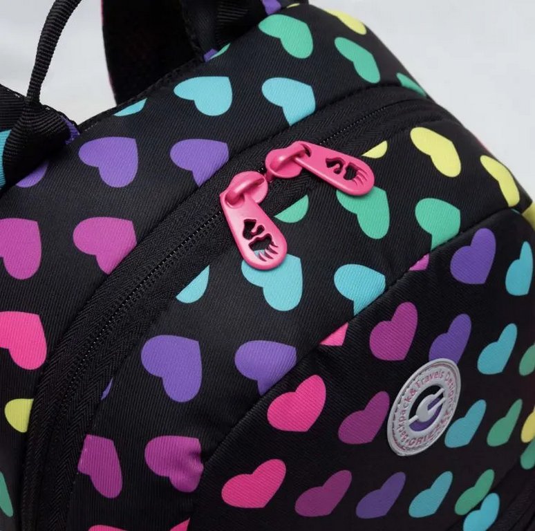 Рюкзак школьный для девочки Grizzly 36*25*11 см, сердечки