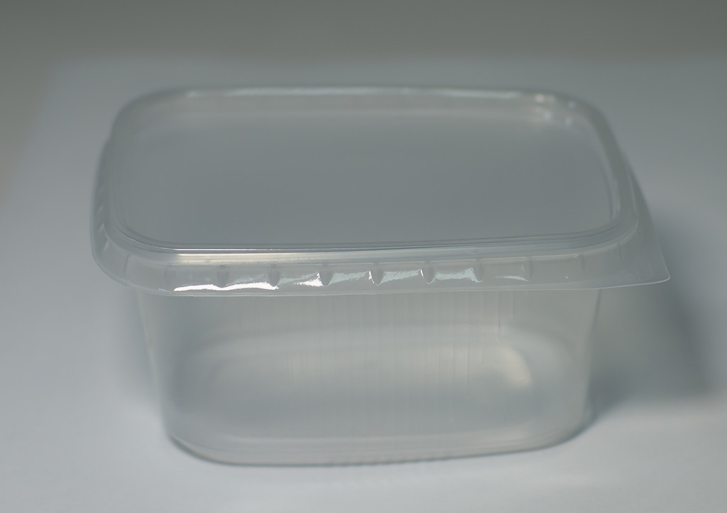 Контейнер прям.  250 мл. с крышкой