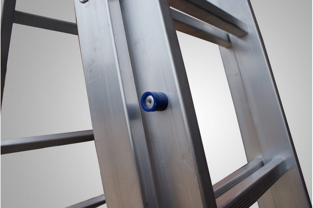 Лестница трехсекционная 9 ступеней STAIRS AL 309 max h=6,78м, нагрузка 150кг