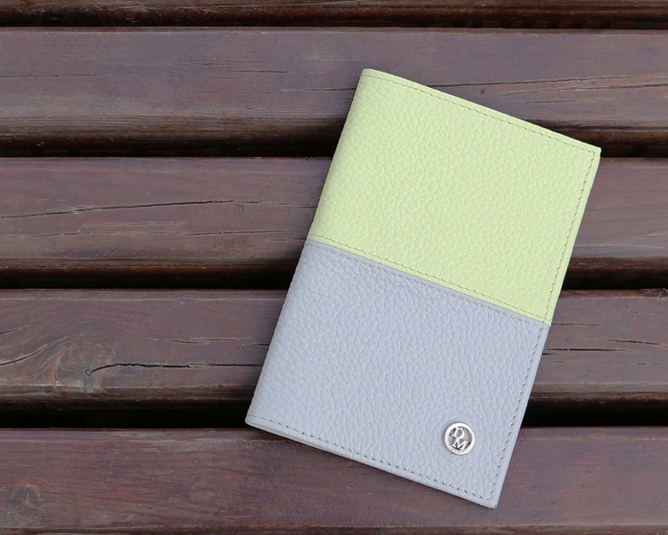 Обложка для паспорта D.Morelli "Duo" нат. кожа, серо-лимоная