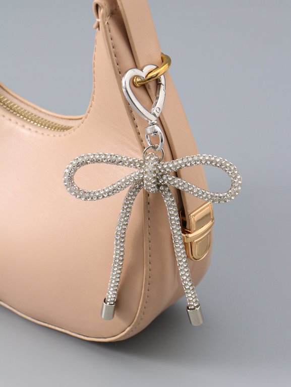 Брелок "Бант со стразами" под серебро, 11*7,5*1,5 см