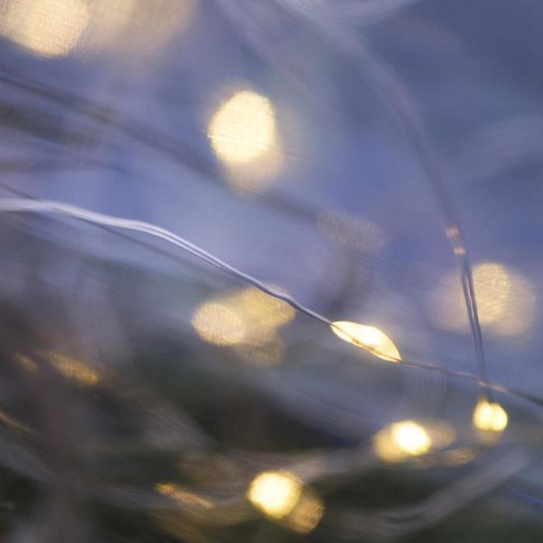 Гирлянда комнатная Нить  "Роса"  5м, 50 теплых ламп, на батарейках (от 0 до +35 °С)