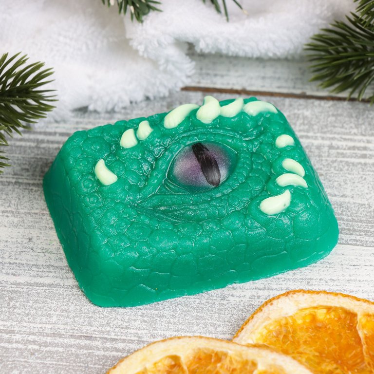 Мыло фигурное "Глаз дракона" зеленое
