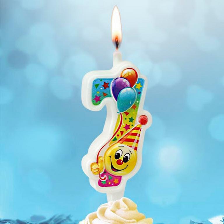 Свеча для торта "Цифра  7" Смайлик с шарами