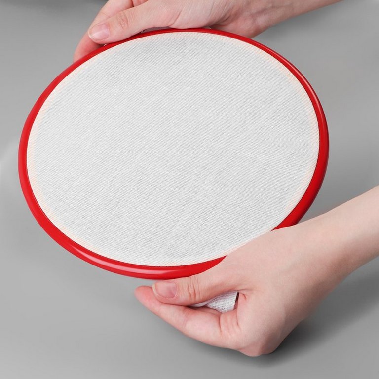 Пяльцы для вышивания пластиковые d-21см