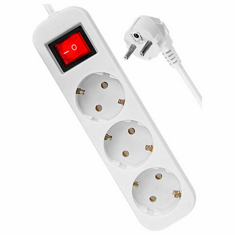 Удлинитель сетевой, 3 розетки c заземлением, выключатель, 10А, дл. 5 м, белый DEFENDER S350