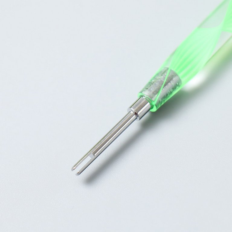 Квиллинг инструмент "Слот" двухсторонний с акриловой ручкой 14 см