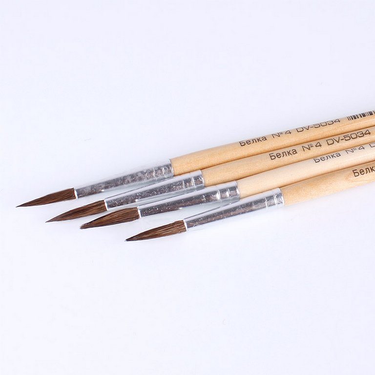 Кисть Белка № 4 круглая живописная Darvish