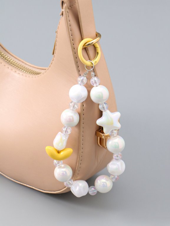 Брелок "Тюльпаны и звёзды" жёлто-перламутровый, 11*4*1,5 см