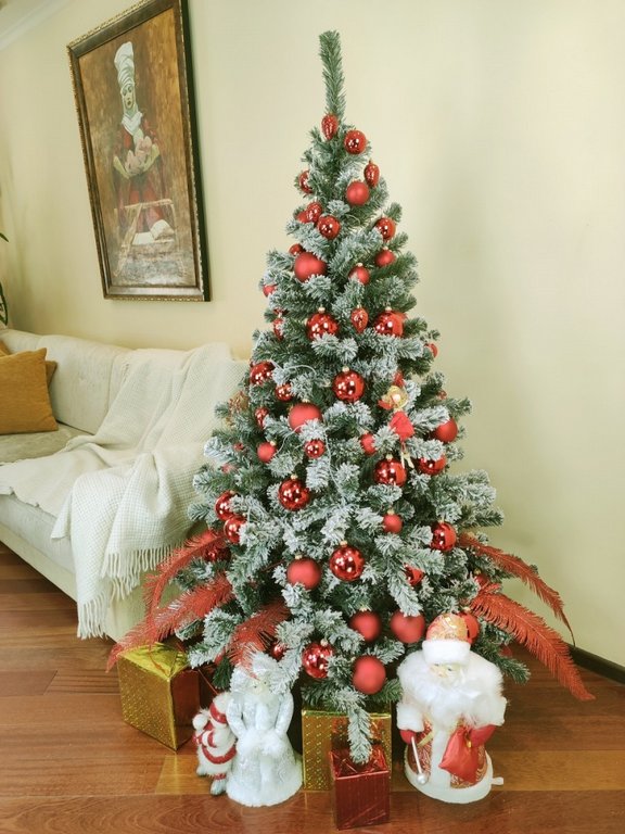 Ель декоративная  2,1 м "Айсберг" (ПВХ, флок, 661 веток, 14 ярусов, d=145 см) MOROZCO