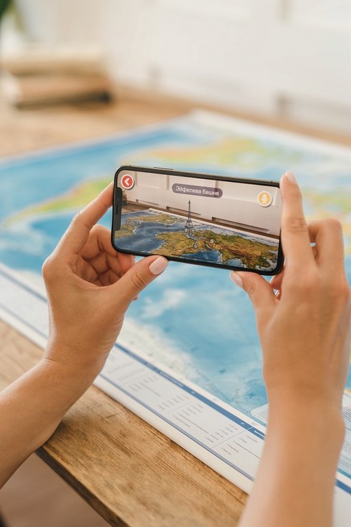 Карта мира физическая 101*66 см. М 1:29млн. (интерактивная) GLOBEN