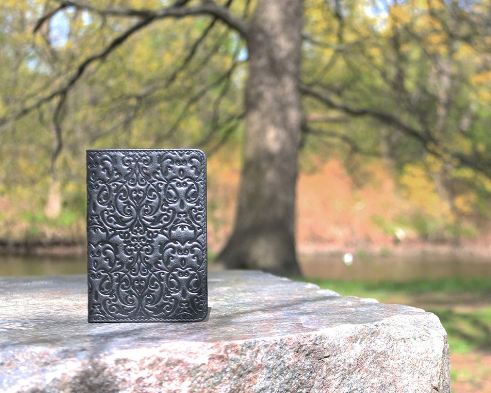 Обложка для паспорта D.Morelli "Энжи" нат. кожа, черная