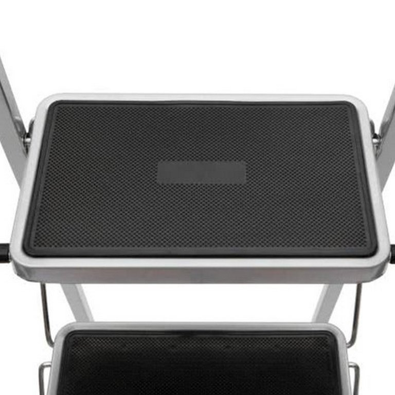 Стремянка 4 ступени КЛАСС ПЛЮС стальная