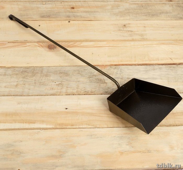 Совок хозяйственный металлический для золы, с длинной ручкой L47см