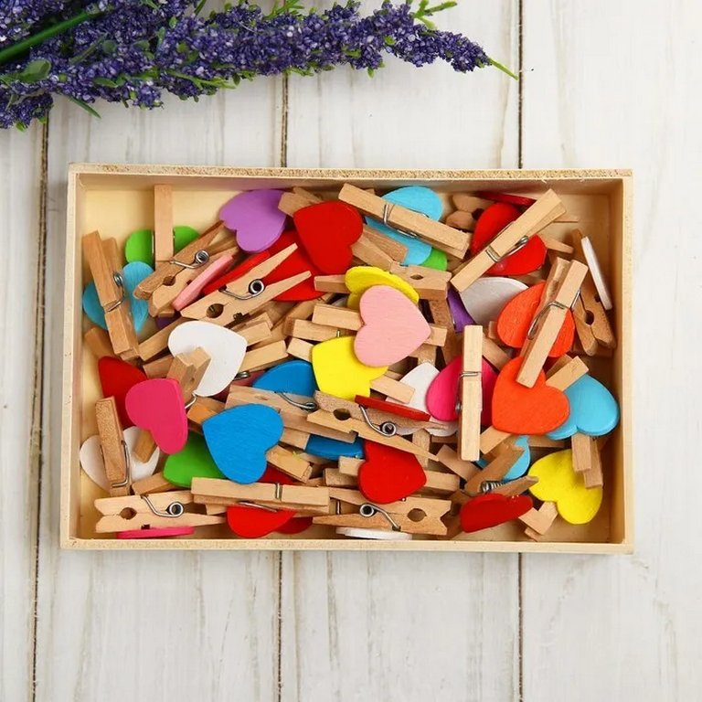 Прищепка деревянная с декором "Сердечки" 30мм (ассорти)
