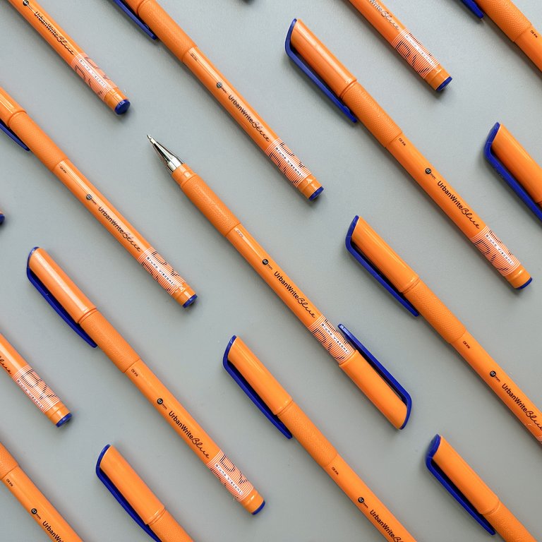 Ручка шариковая масляная BV UrbanWrite Summer резин. упор 0,7мм синяя (стерж. 139мм, линия 0,5мм)