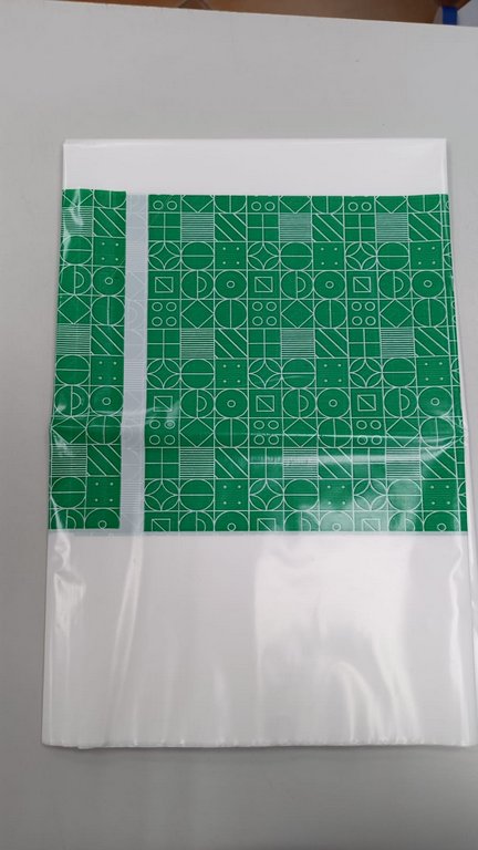 Скатерть 1100*1400 полиэтиленовая цветная (30мкм)