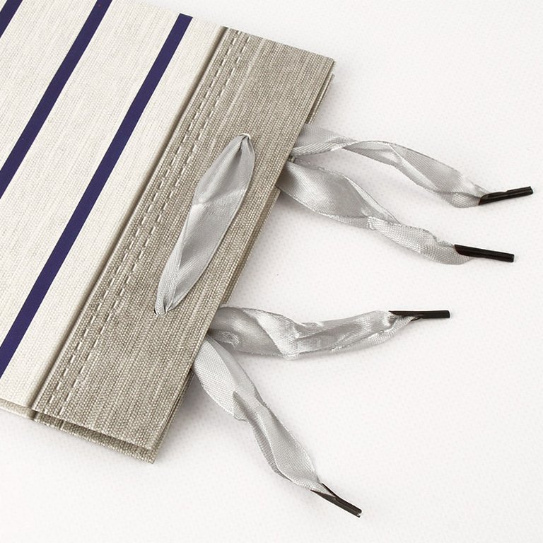 Пакет бумажный 18*23см ламинированный "Фактурный "