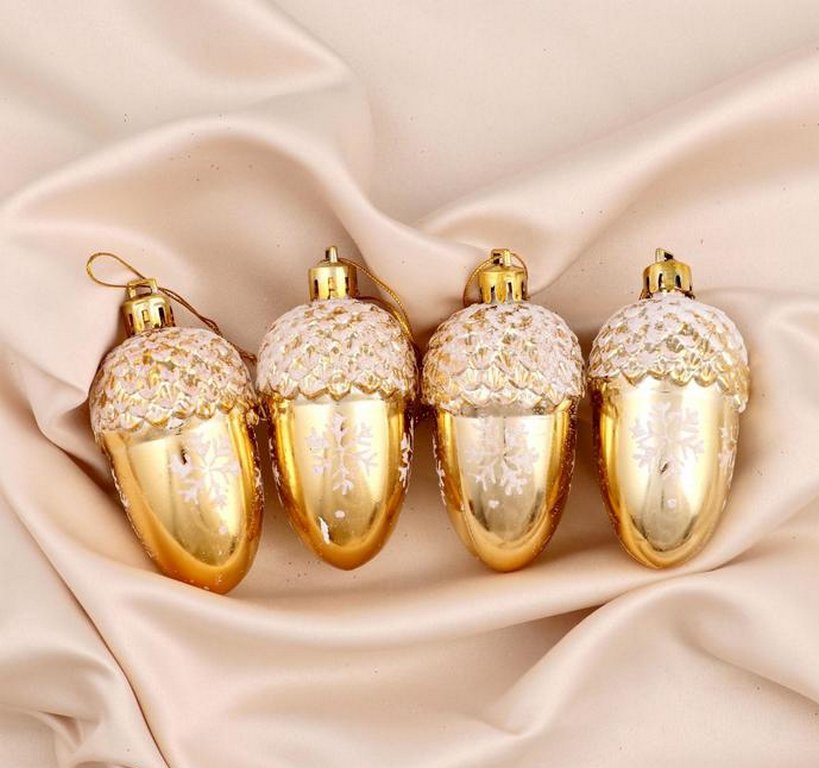 Набор украшений из пластика "Жёлудь со снежинками" 4 шт/уп, 6х4 см