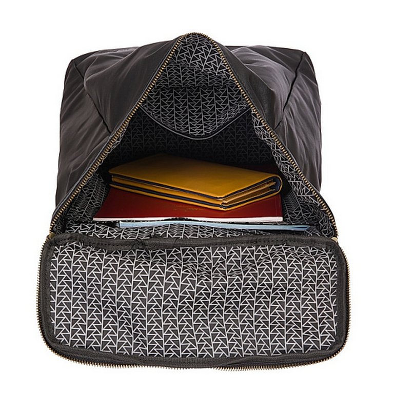 Рюкзак женский Dr.Koffer 32x38x15 см, нат.кожа, черный