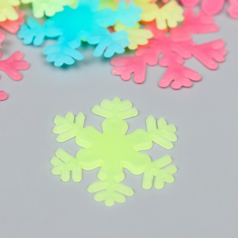 Наклейки НГ фосфорные "Снежинки" (20шт/уп) 20х13 см пластик