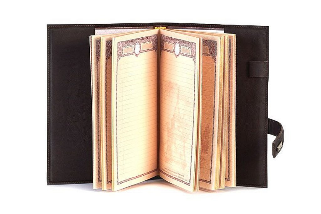 Ежедневник без дат 162*223 мм Макей съемная обложка из нат.кожи с худ.вставкой ,золотой срез, кор..