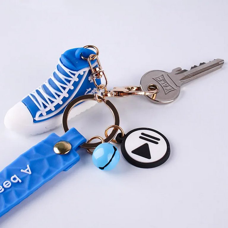 Брелок "Кед" 6*2 см ассорти