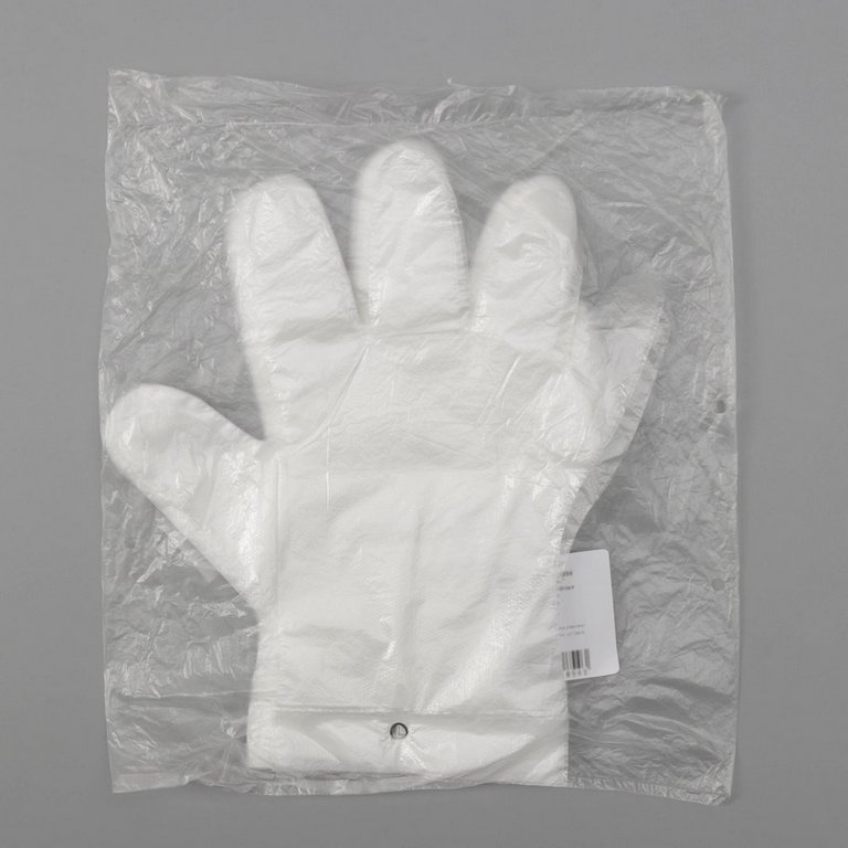 Перчатки Одноразовые полиэтиленовые, размер "M", календарь с одним отверстием (100шт/уп.)