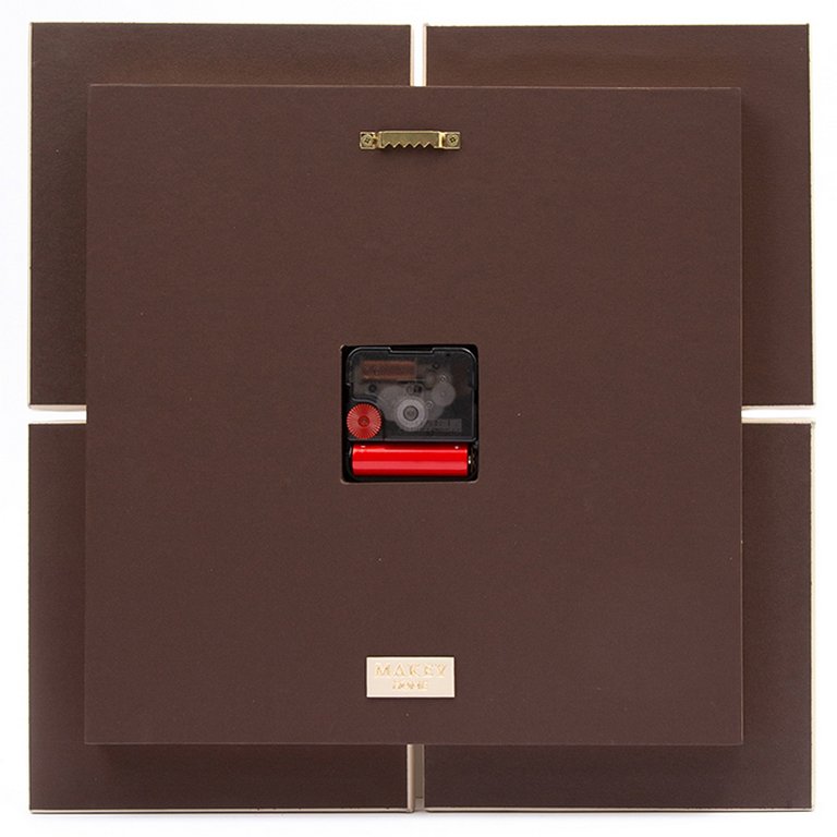 Часы настенные Макей "Вечность" нат. кожа 33,5*33,5 см, цвет молочный