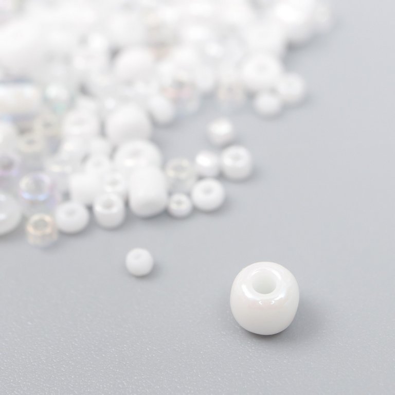 Бисер круглый d=1,5-4 мм, "Ассорти белое" набор 10гр