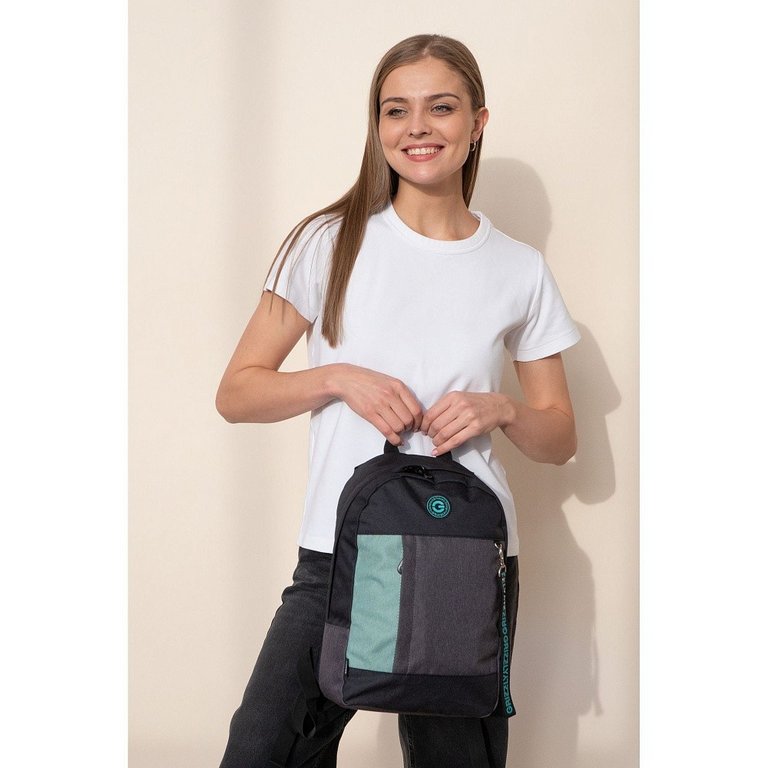 Рюкзак молодежный женский Grizzly 24*37,5*15 см черный/мятный