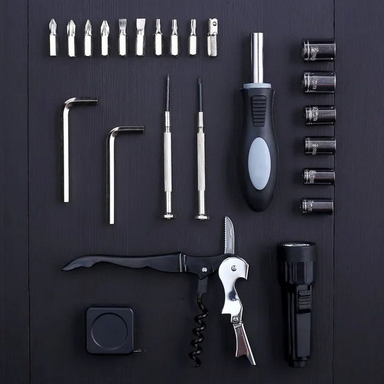 Набор инструментов "Лучшему во всём" в бутылке, 22 предмета