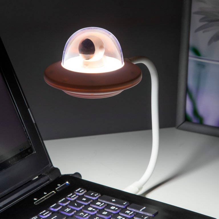 Светильник "Летающая тарелка" 7,5х10х35,5 см, пластик