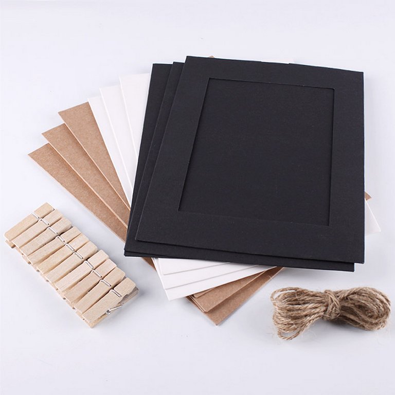 Рамки для фотографий в наборе 8х10,5 см (10 бум. рамок, 10 прищепок+ шпагат)