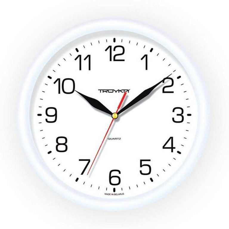 Часы настенные круглые TROYKA 24,5*24,5*3,6см  белые с белой рамкой