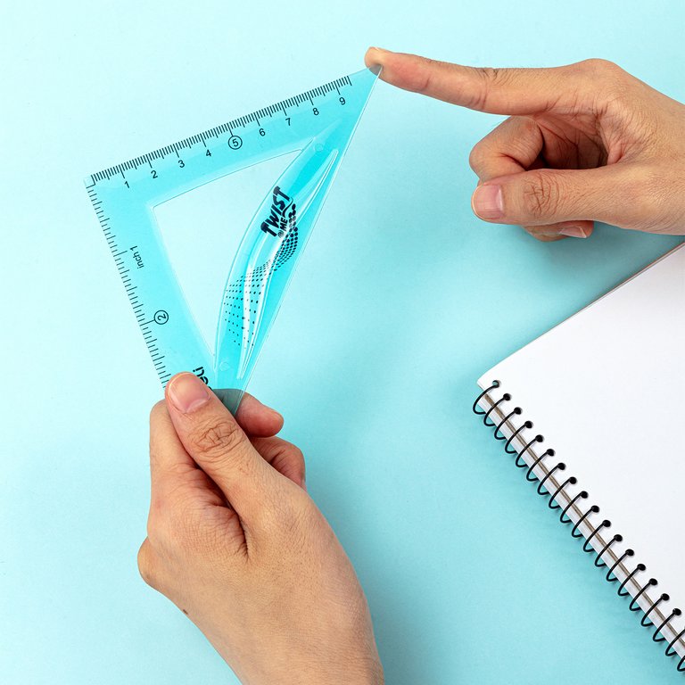 Набор чертежный (набор линеек) 4 пред. (2 треуг., линейка 30см., транспортир) гибкий, Deli