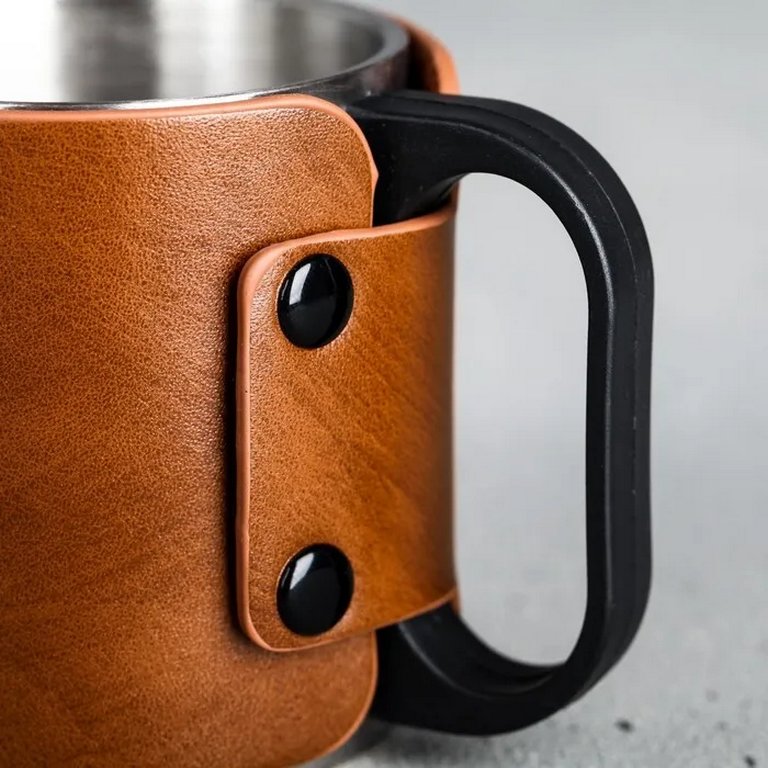 Походный набор "100% мужик" кружка 200 мл, фонарик