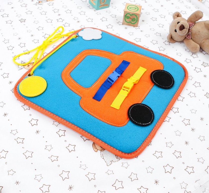 Бизиборд текстильный "Машинка" (фетр) 29х29 Школа талантов