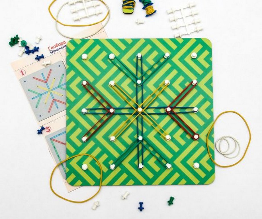 Доска обучающая Геоборд "Узоры" (дерево) WOODLENDTOYS